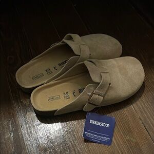 Birkenstock Soft Footbed Suede Clogs in Beige